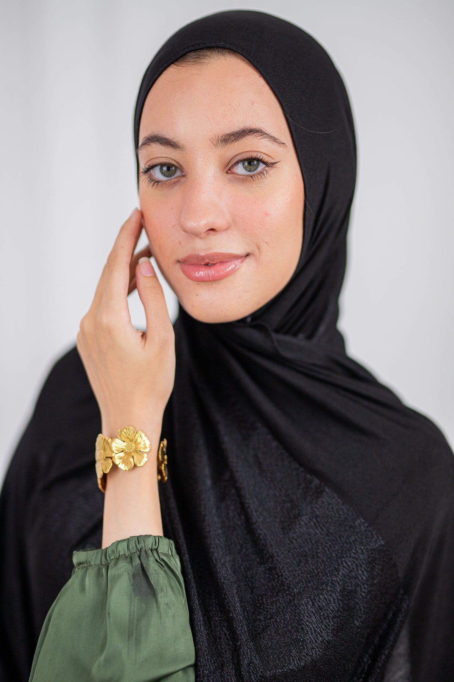 Shiny Jacquard Scarf Black