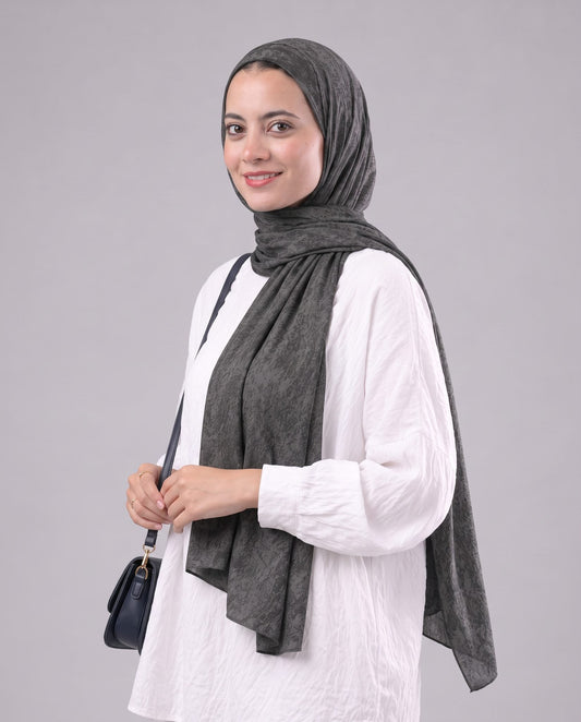 Soft Crinkle Scarf in Dark Grey #Color_Dark Grey