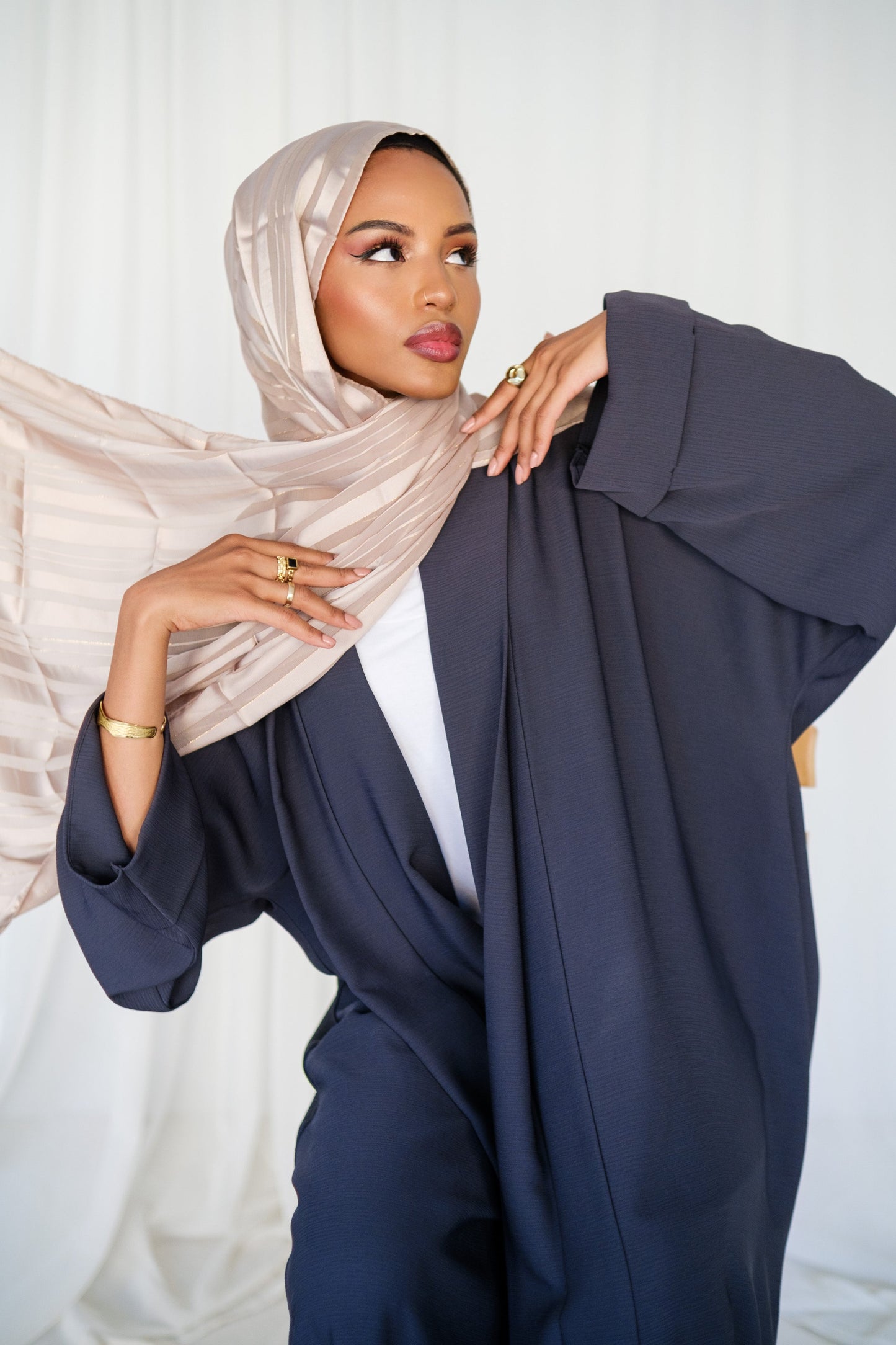 وشاح ساتان لامع