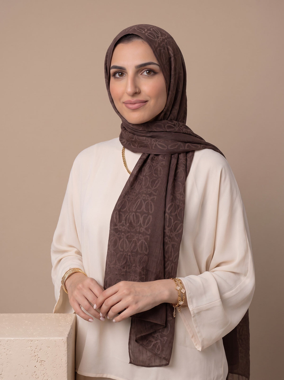 Anagram Weave Kuwaiti Scarf in Brown #Color_Brown