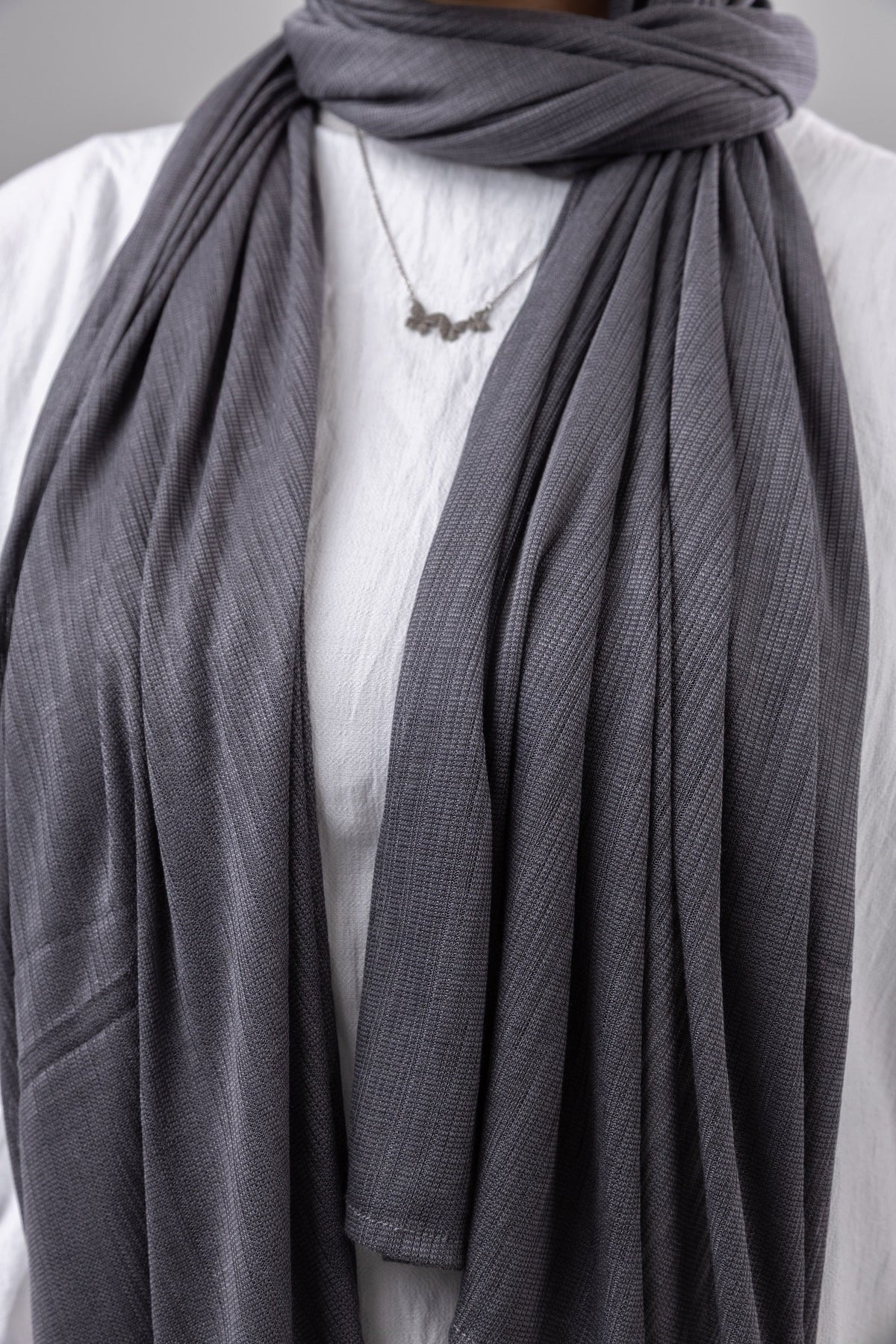 Lulua Scarf and Bandana Set in Dark Grey #Color_Dark Grey