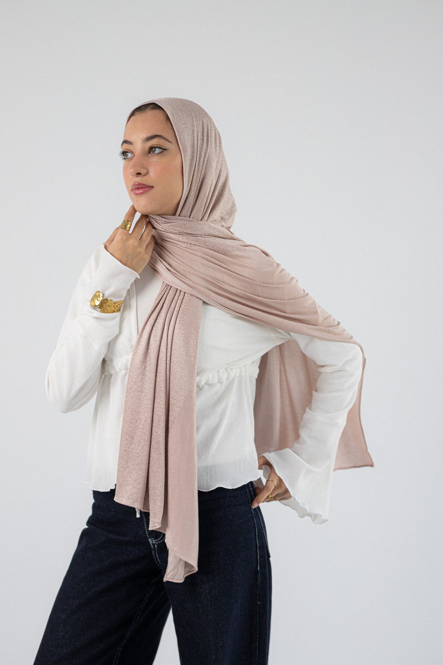 Shiny Jacquard Scarf Nude