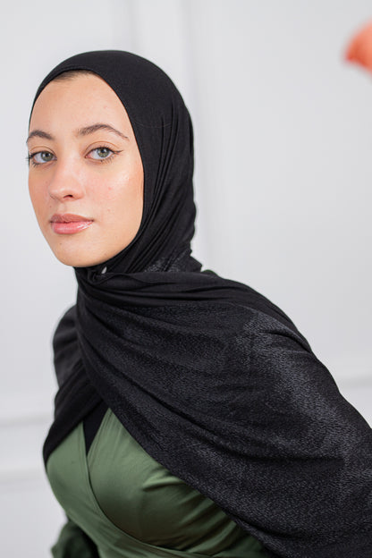 Shiny Jacquard Scarf Black