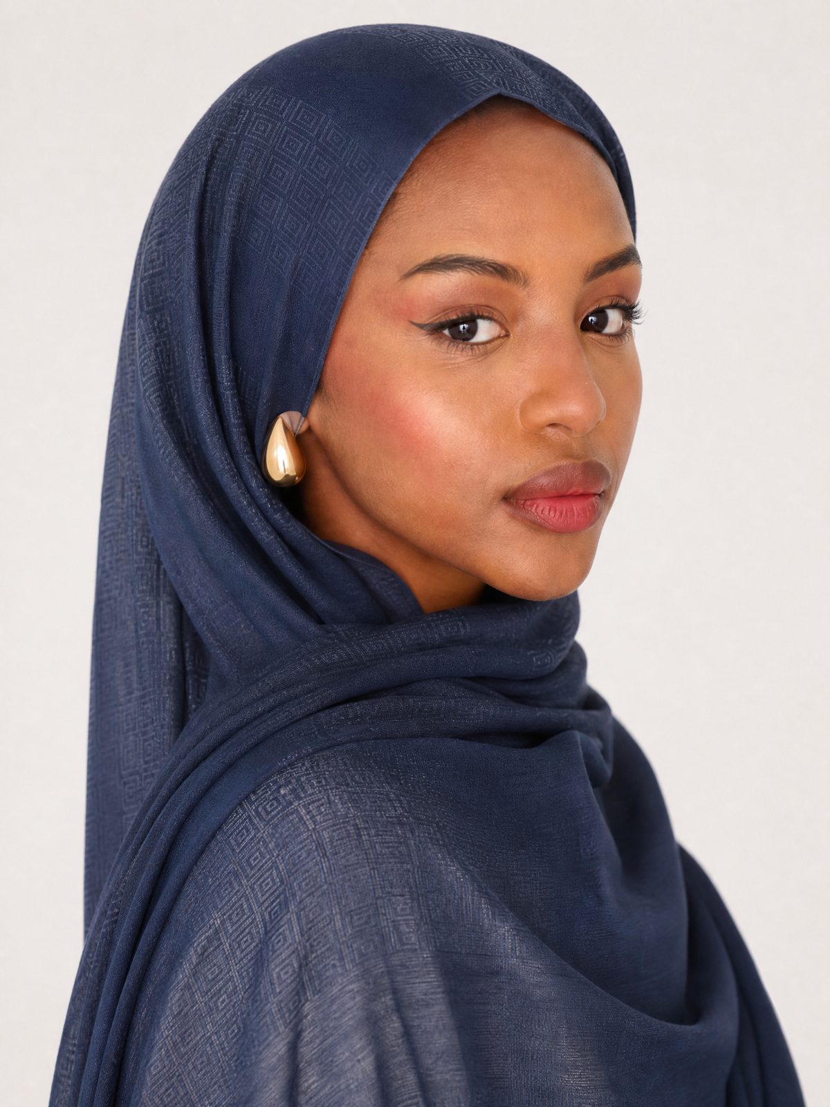 Athena Key Kuwaiti scarf in Navy with Greek key jacquard stripe design #Color_Navy