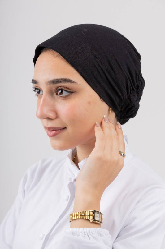 Ruche Back Kuwaiti Bonnet in Black #Color_Black