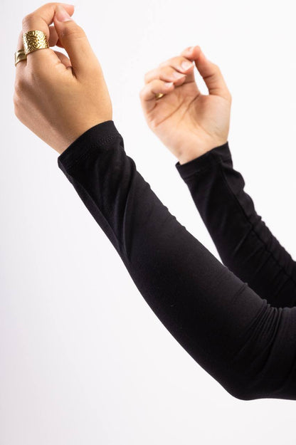 Cotton Layer Arm Sleeves in Black #Color_Black