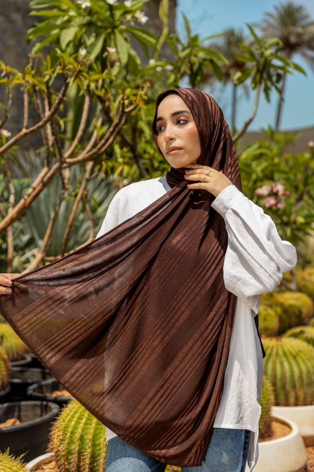 Comfort Jacquard Kuwaiti Scarf in Brown #Color_Brown