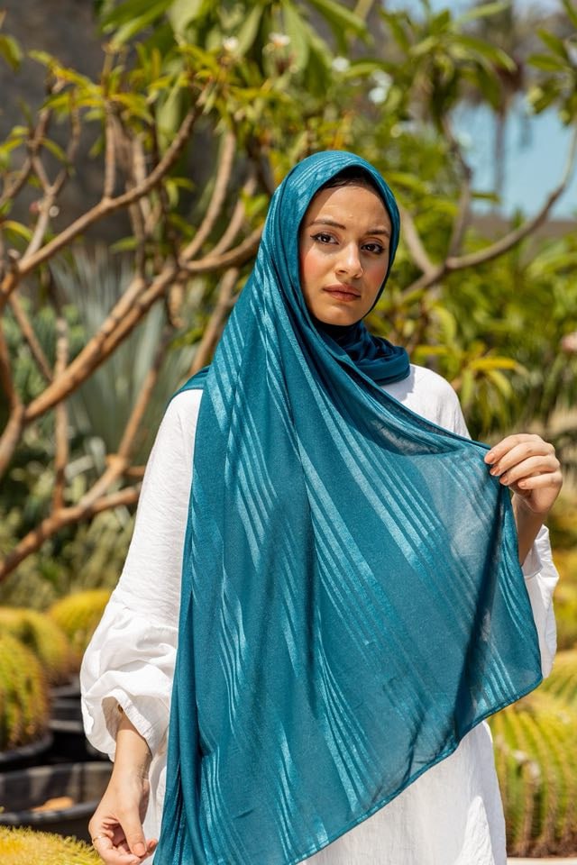 Comfort Jacquard Kuwaiti Scarf in Teal #Color_Teal