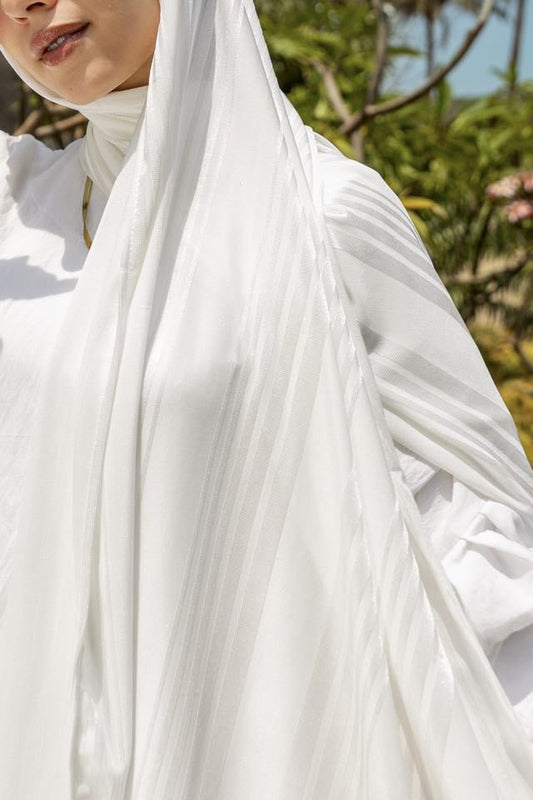 Comfort Jacquard Kuwaiti Scarf in White #Color_White