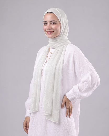 Soft Crinkle Scarf in Off White #Color_Off White