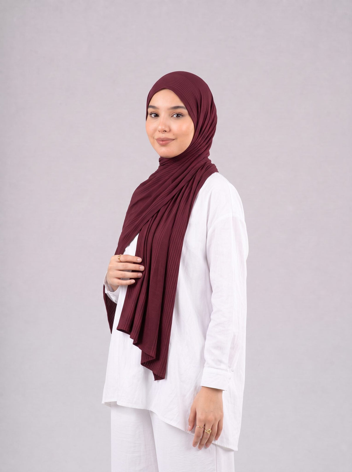 Cotton Stripe Border Kuwaiti Scarf in Red #Color_Red