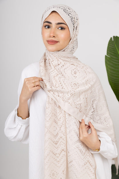 Atlas Devore Kuwaiti Scarf in Cream #Color_Cream