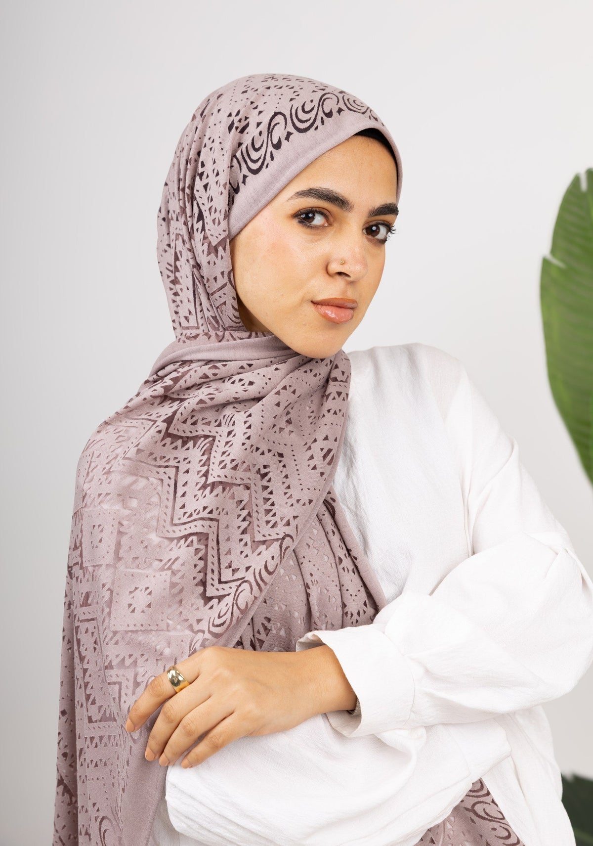 Atlas Devore Kuwaiti Scarf in Mauve #Color_Mauve