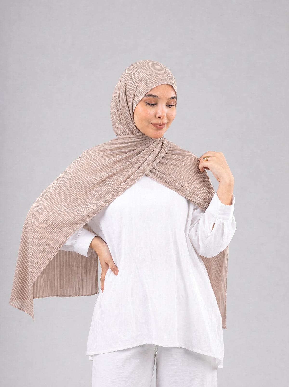 Mirage Pleat Kuwaiti Scarf in Beige #Color_Beige