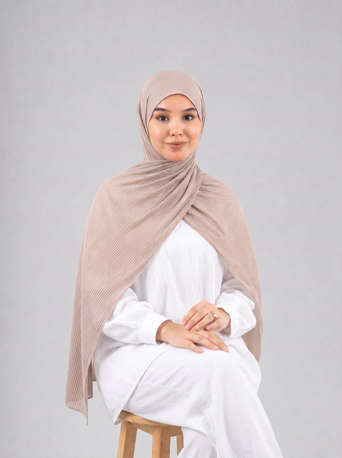 Mirage Pleat Kuwaiti Scarf in Beige #Color_Beige