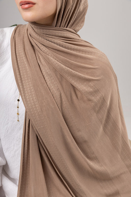 Diamond Stripe Kuwaiti Scarf in Beige #Color_Beige