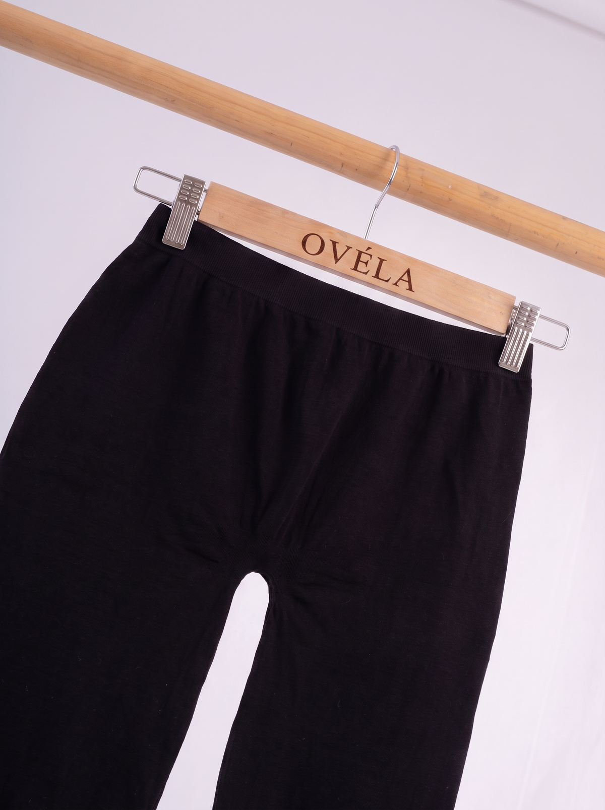 Smooth Layer Seamless Shorts in Black #Color_Black