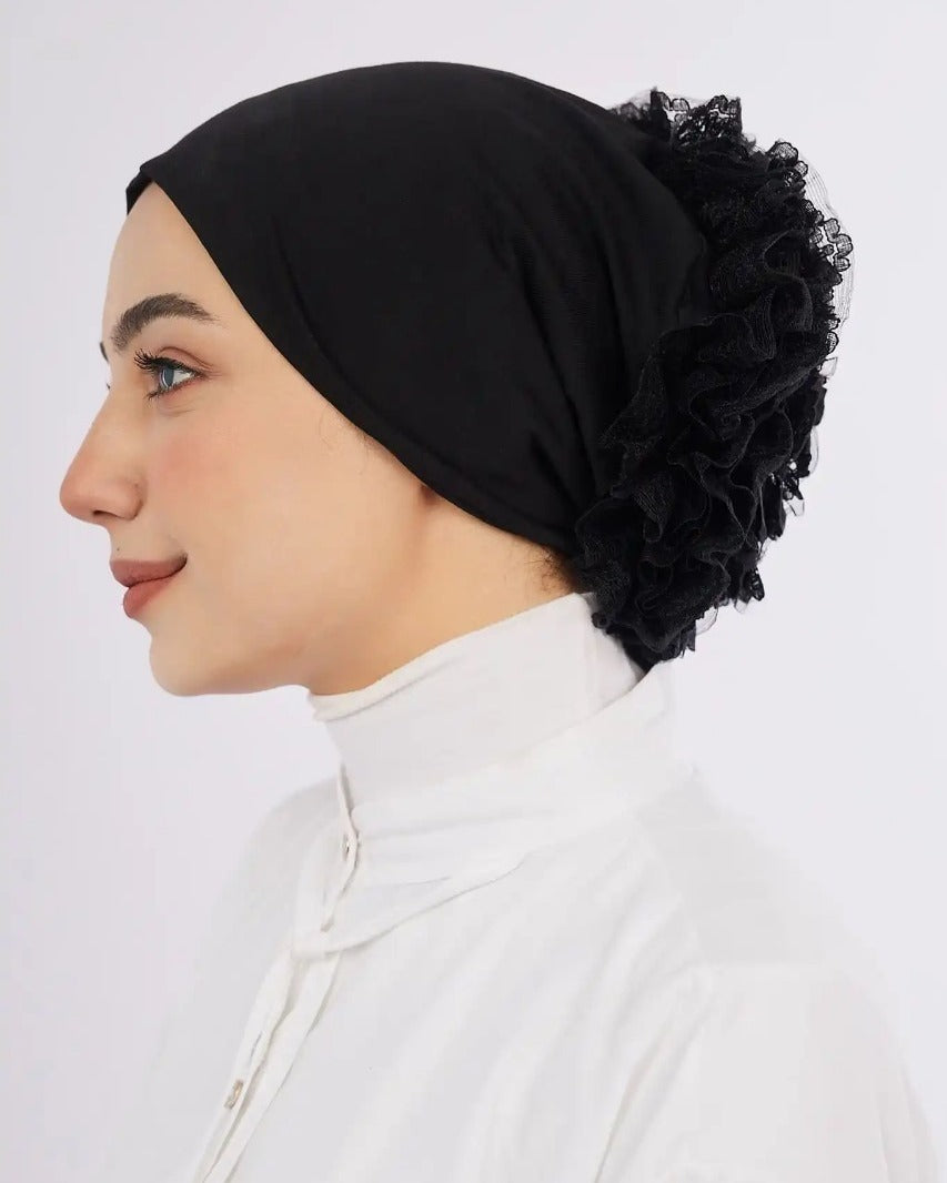 Bonnet With Dantel