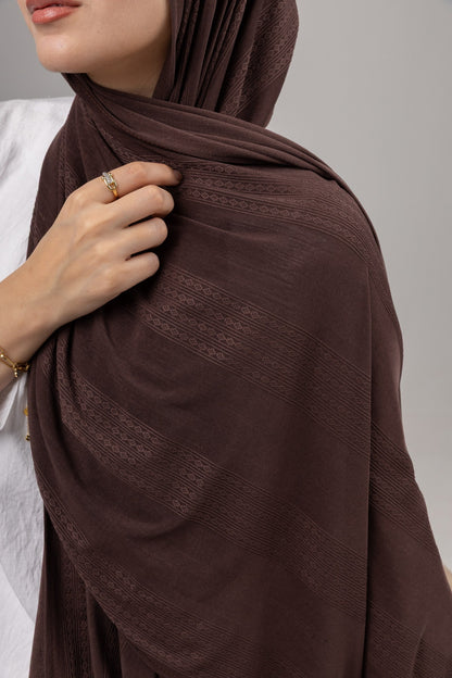 Diamond Stripe Kuwaiti Scarf in Brown #Color_Brown