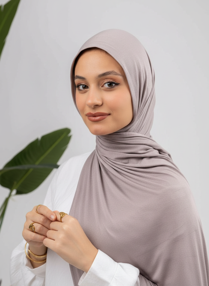 Pure Jersey Kuwaiti Scarf in Dark Grey #Color_Dark Grey