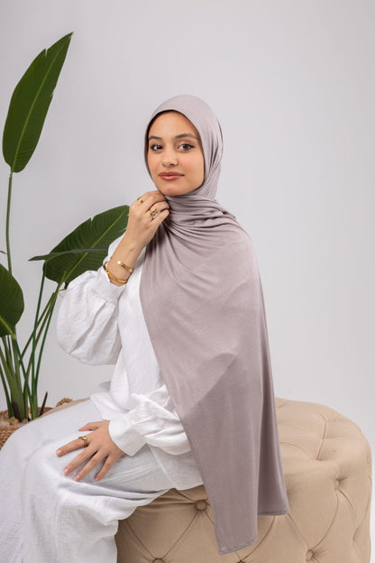 Pure Jersey Kuwaiti Scarf in Dark Grey #Color_Dark Grey