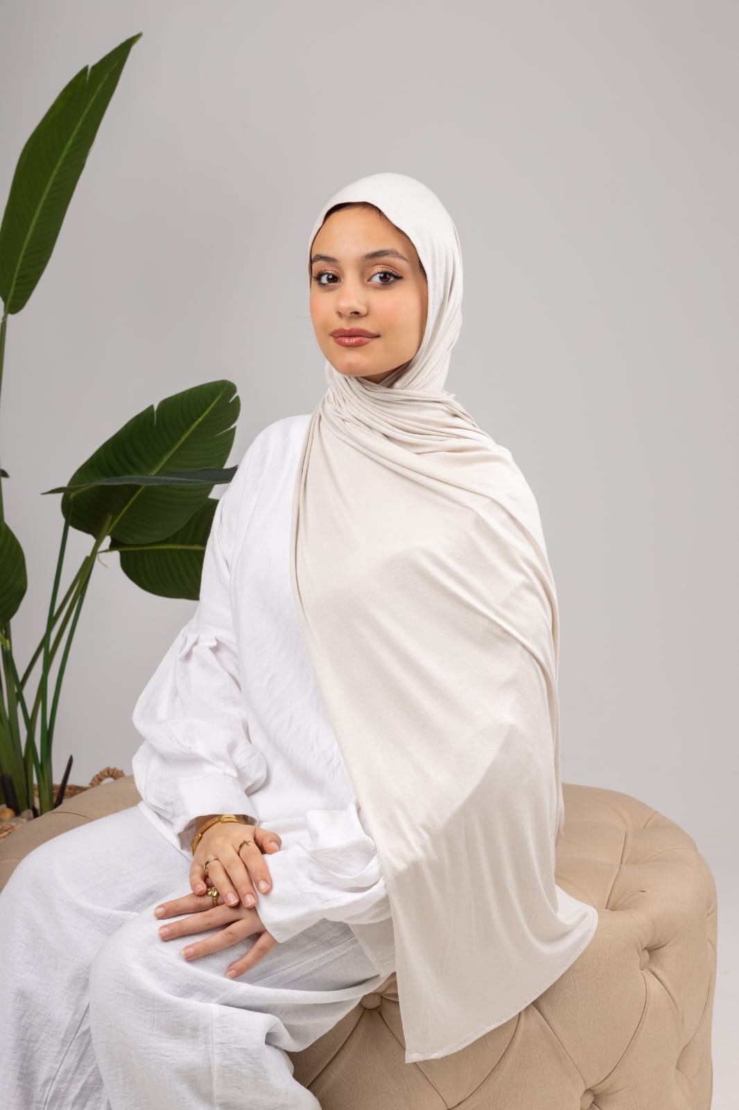 Pure Jersey Kuwaiti Scarf in Light Beige #Color_Light Beige