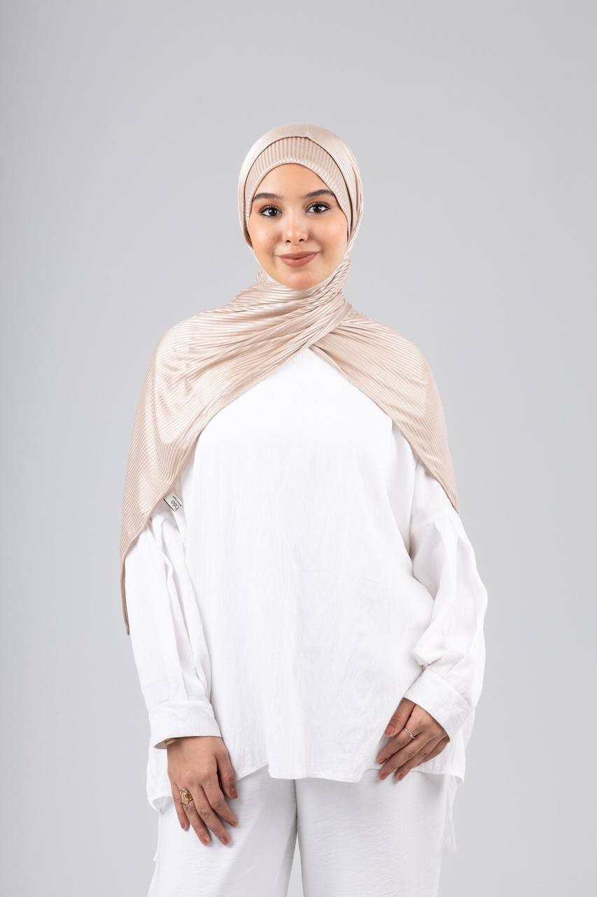 Mirage Pleat Kuwaiti Scarf in Light Beige #Color_Light Beige