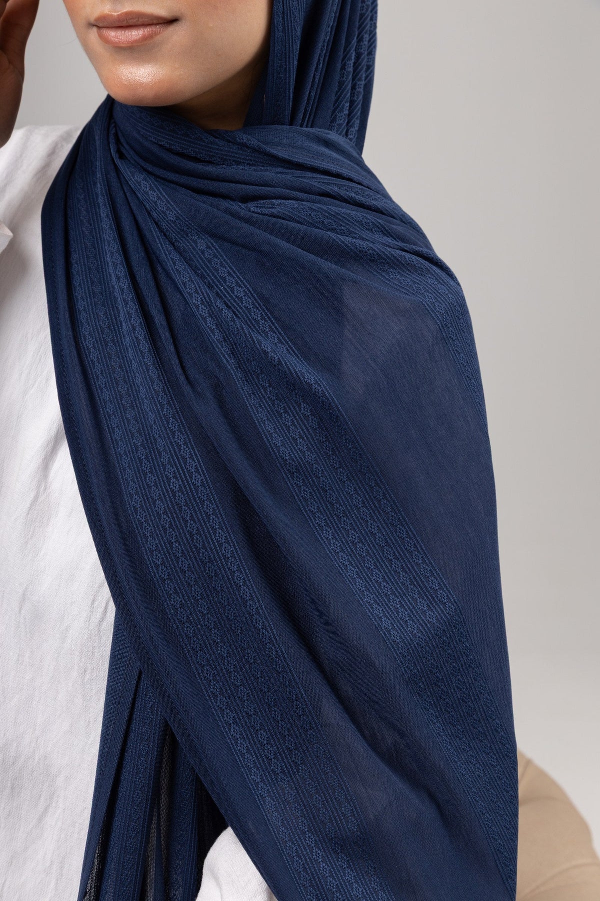 Diamond Stripe Kuwaiti Scarf in Teal #Color_Teal