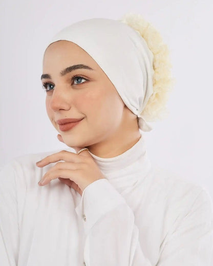 Bonnet With Dantel