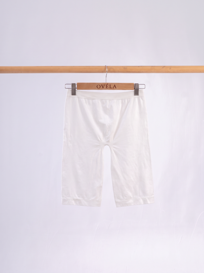 Smooth Layer Seamless Shorts in Off White #Color_Off White
