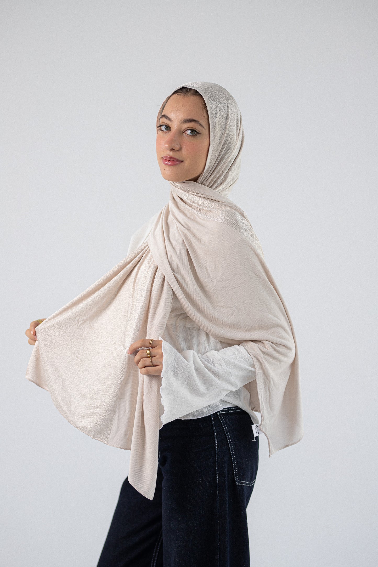 Shiny Jacquard Scarf Beige