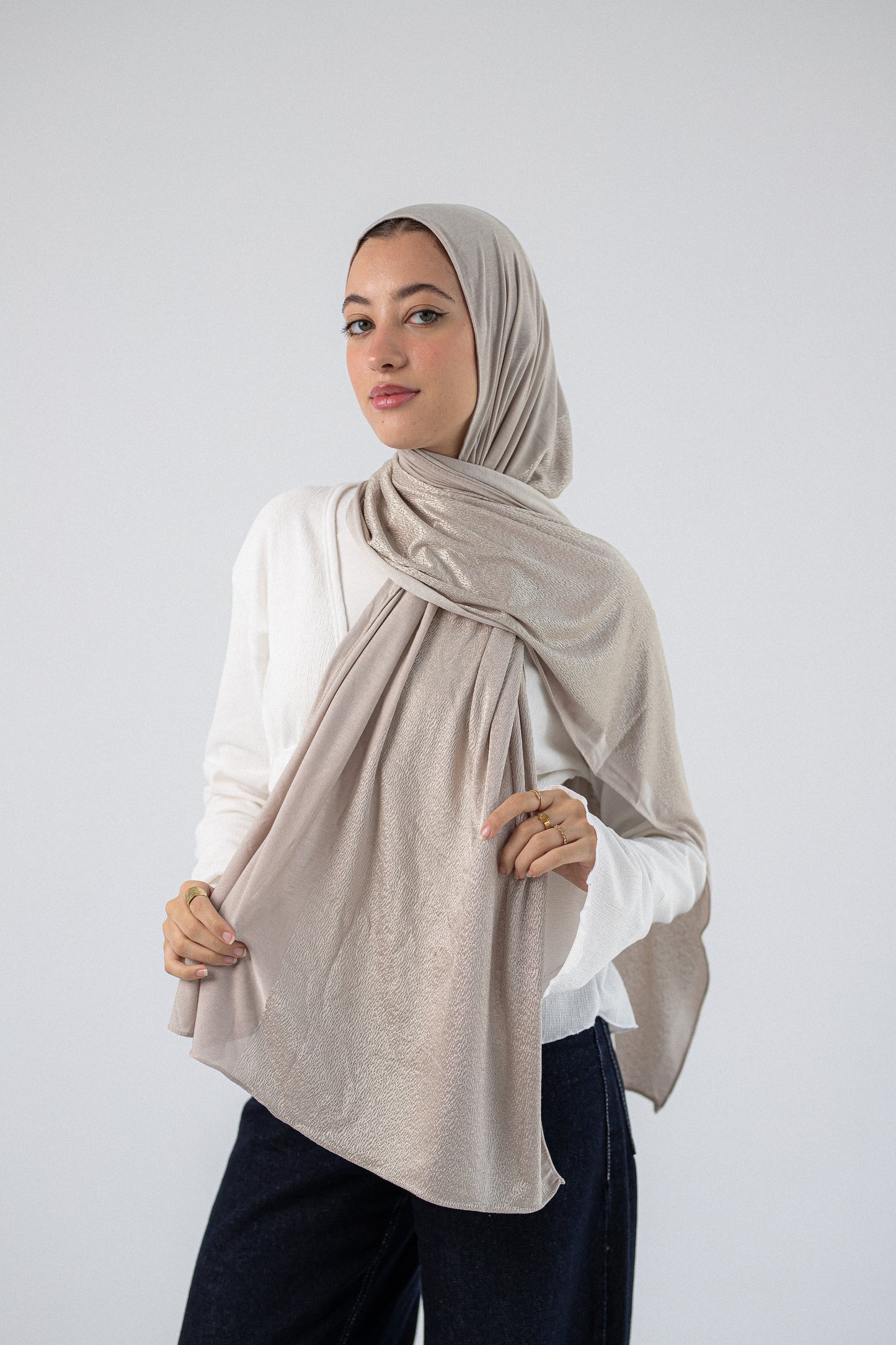 Shiny Jacquard Scarf Gold