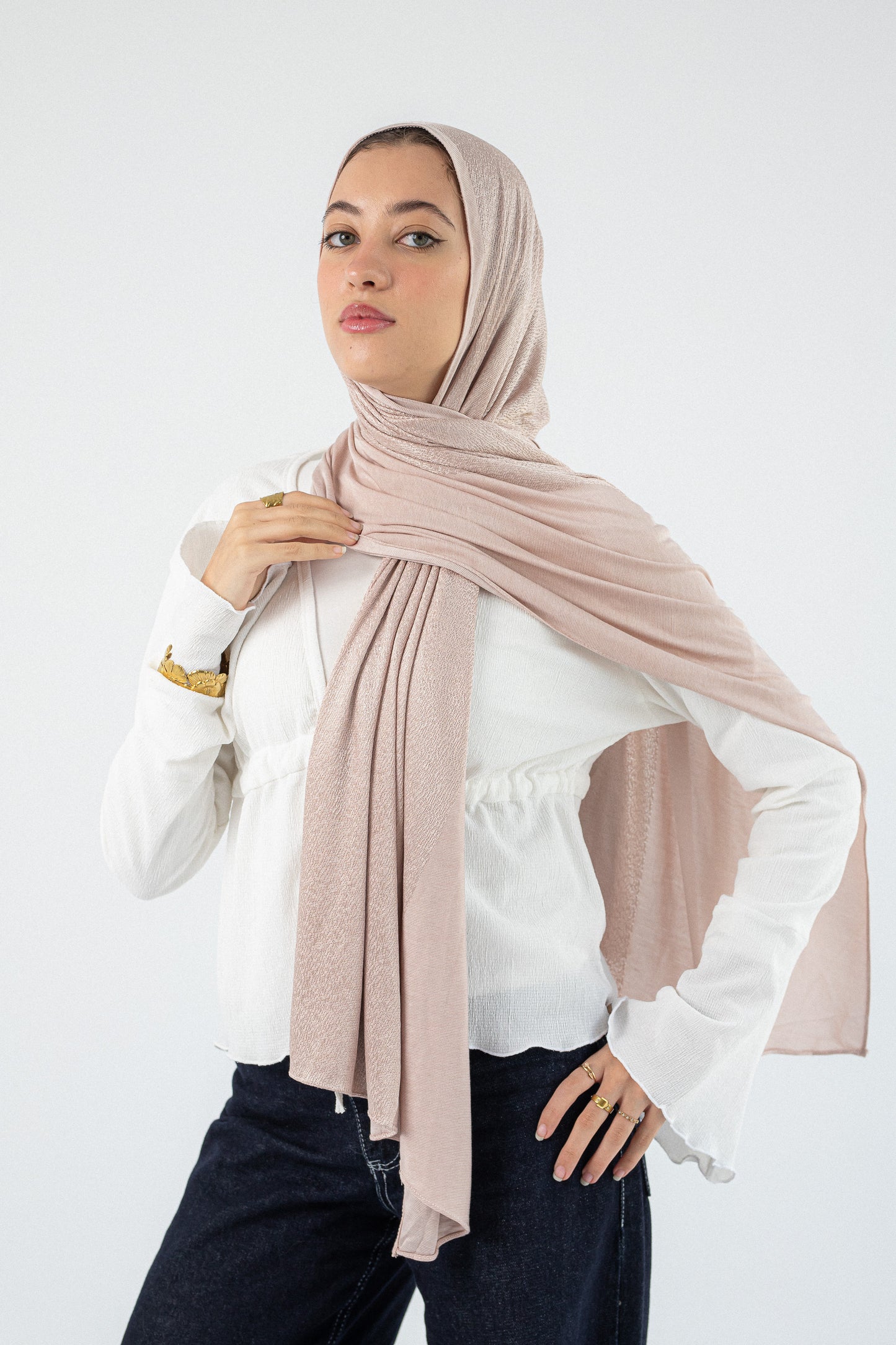 Shiny Jacquard Scarf Nude