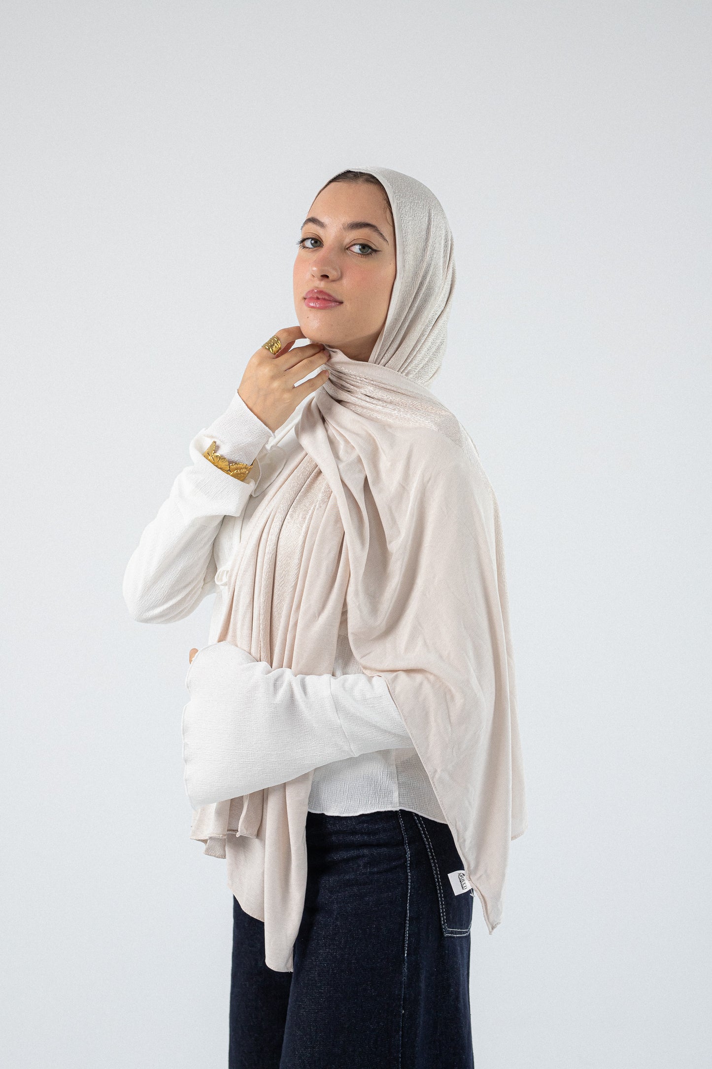 Shiny Jacquard Scarf Beige